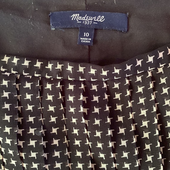 Madewell Pleated Black and Cream Mini Skirt Size 10 - Picture 2 of 3